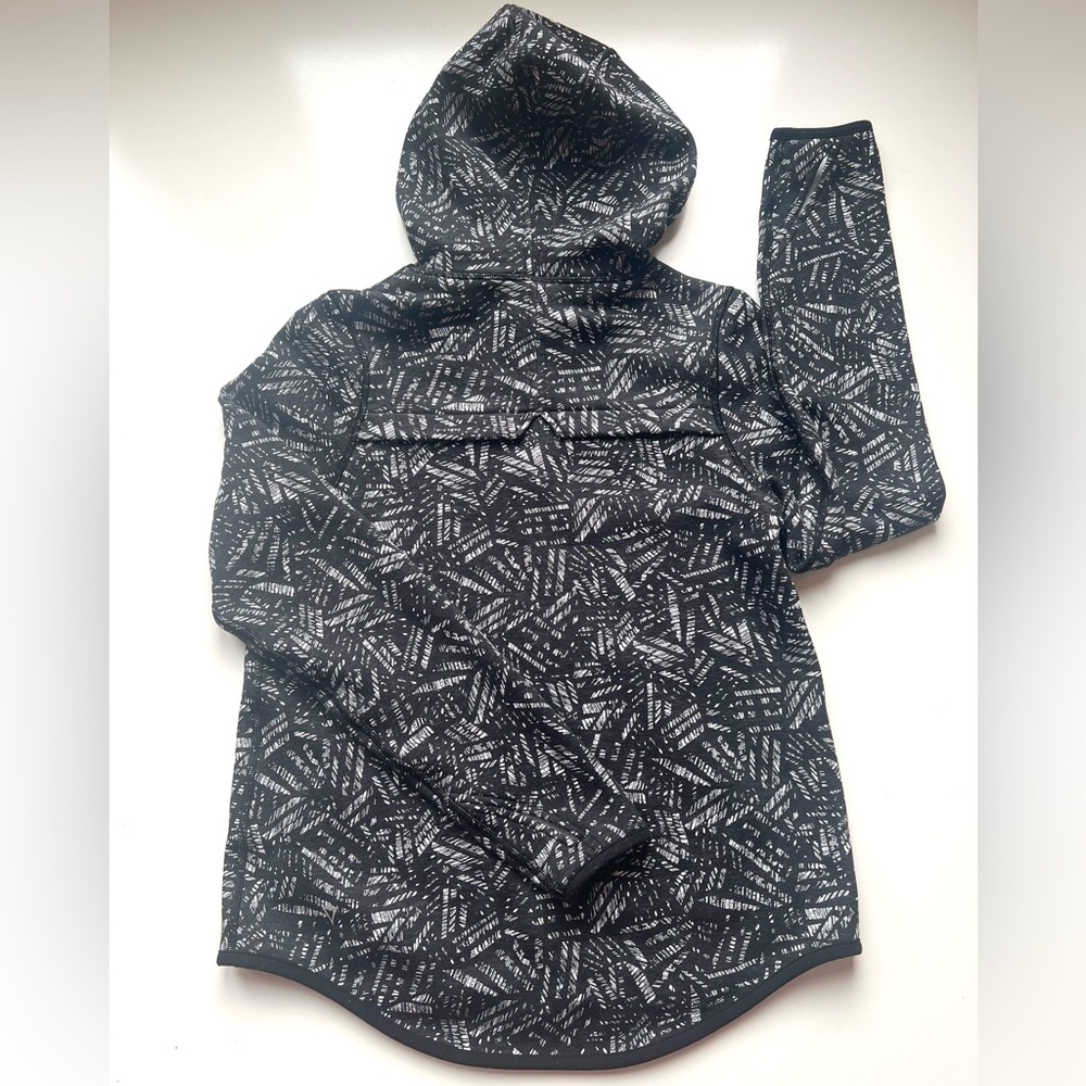 Lululemon Ivivva Jacket π©Ά - Picture 2 of 4